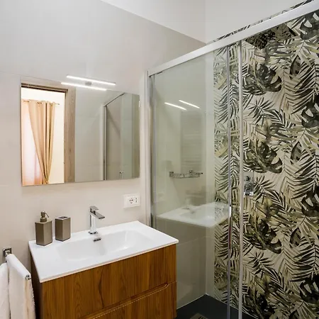 Nanu Centro 3* Neapol