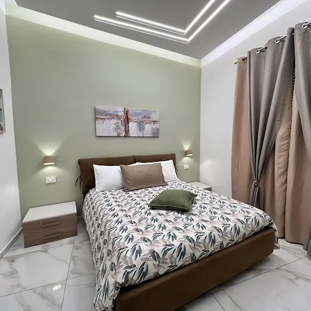 Nanu Centro 3* Неаполь